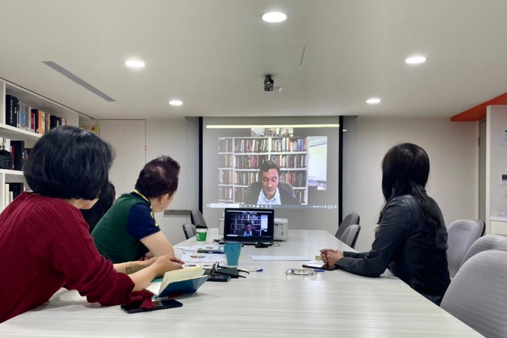 2021.2.22 中華民國畫廊協會與香港畫廊協會進行APAGA推動初步討論交流。