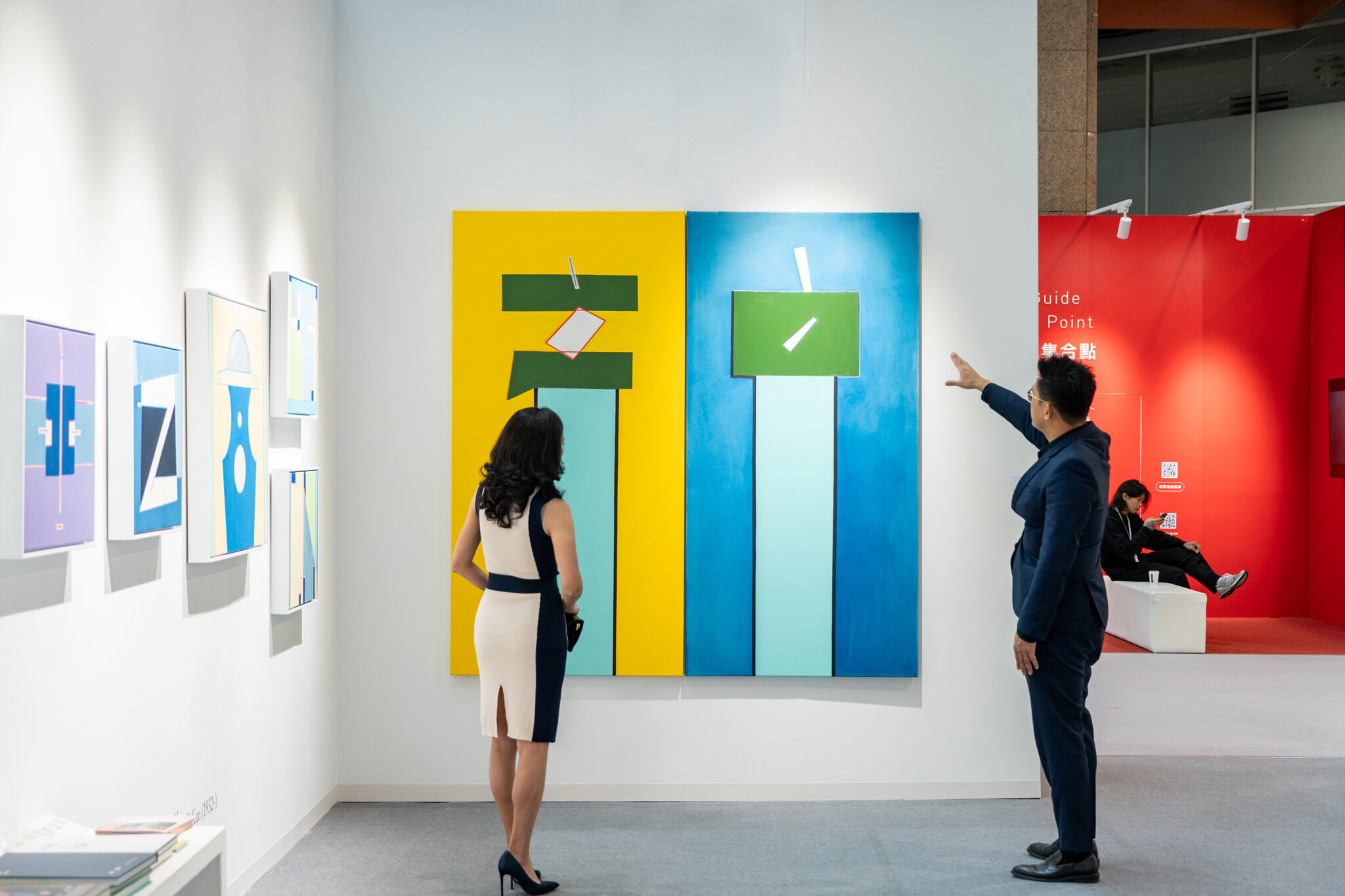 05-根據統計-ART-TAIPEI最受歡迎的是抽像作品-圖為采泥藝術展位