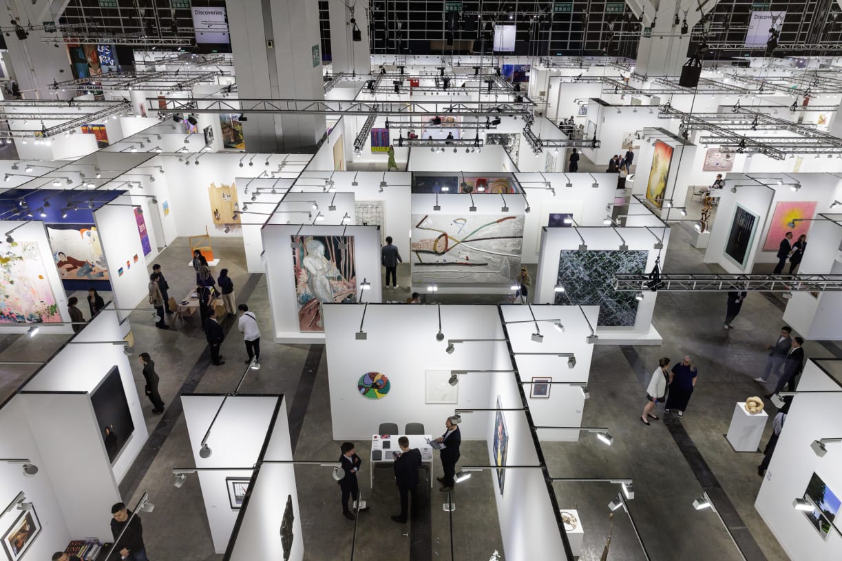 2025年巴塞爾藝術展香港展會現場，© 巴塞爾藝術展