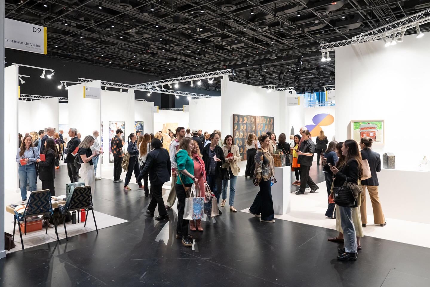 Frieze New York 2025. Photo Casey Kelbaugh. Courtesy Frieze and CKA